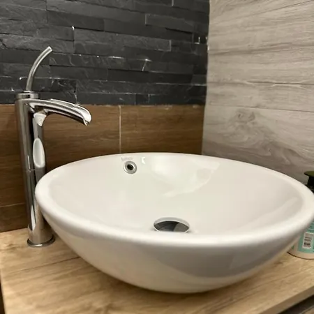 Bed & Breakfast Golden 3*