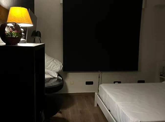 Golden לינה וארוחת בוקר